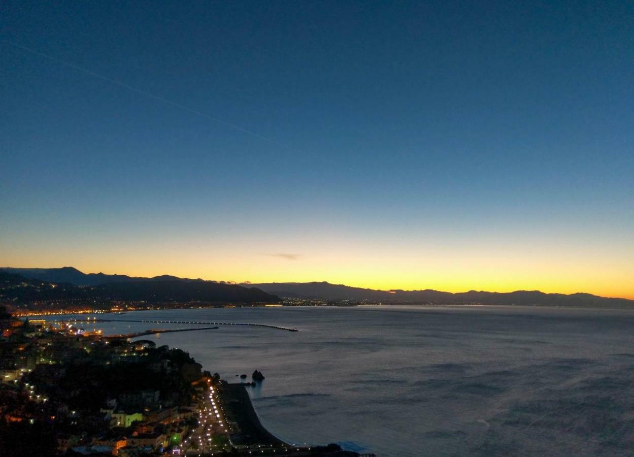 Aretusa Resort Amalfi Coast Vietri Eksteriør bilde